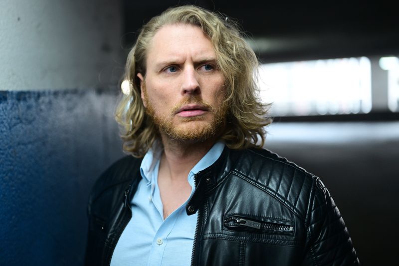 Adriaan van Veen — Headshot